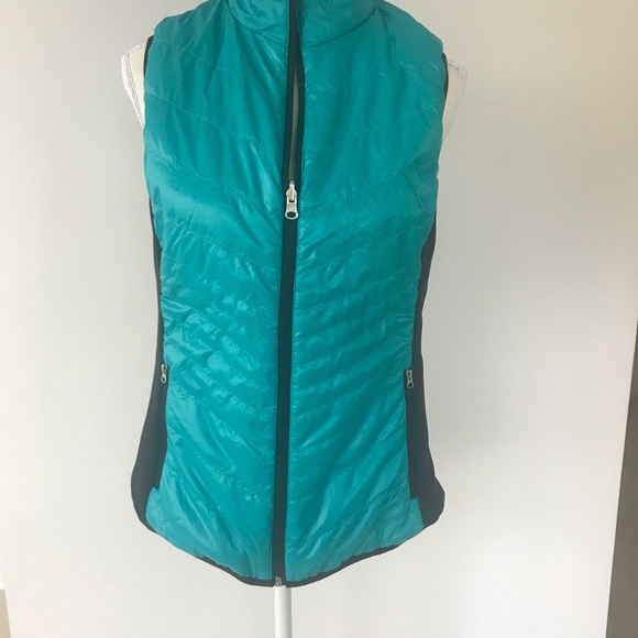 Vest - Picture 2 of 8